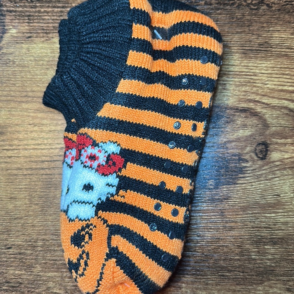 Hello Kitty Slipper Socks - Picture 2 of 2